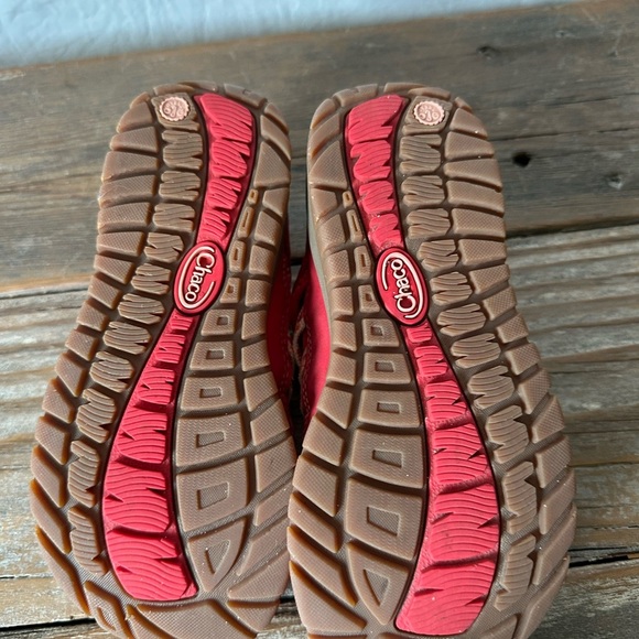 Chico’s water shoes size US 13 - Picture 3 of 5